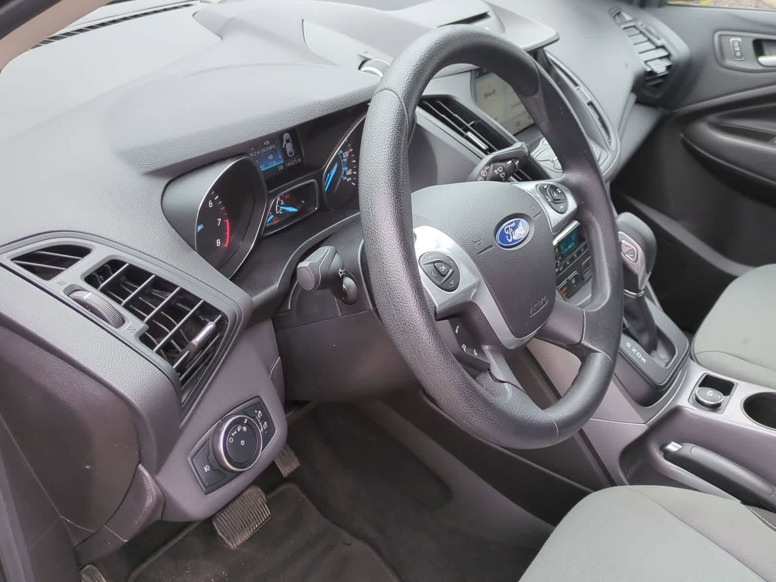 Thumbnail: 2016 Ford Escape - 10
