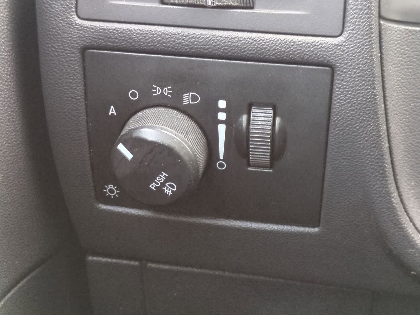 Thumbnail: 2009 Dodge Challenger - 27