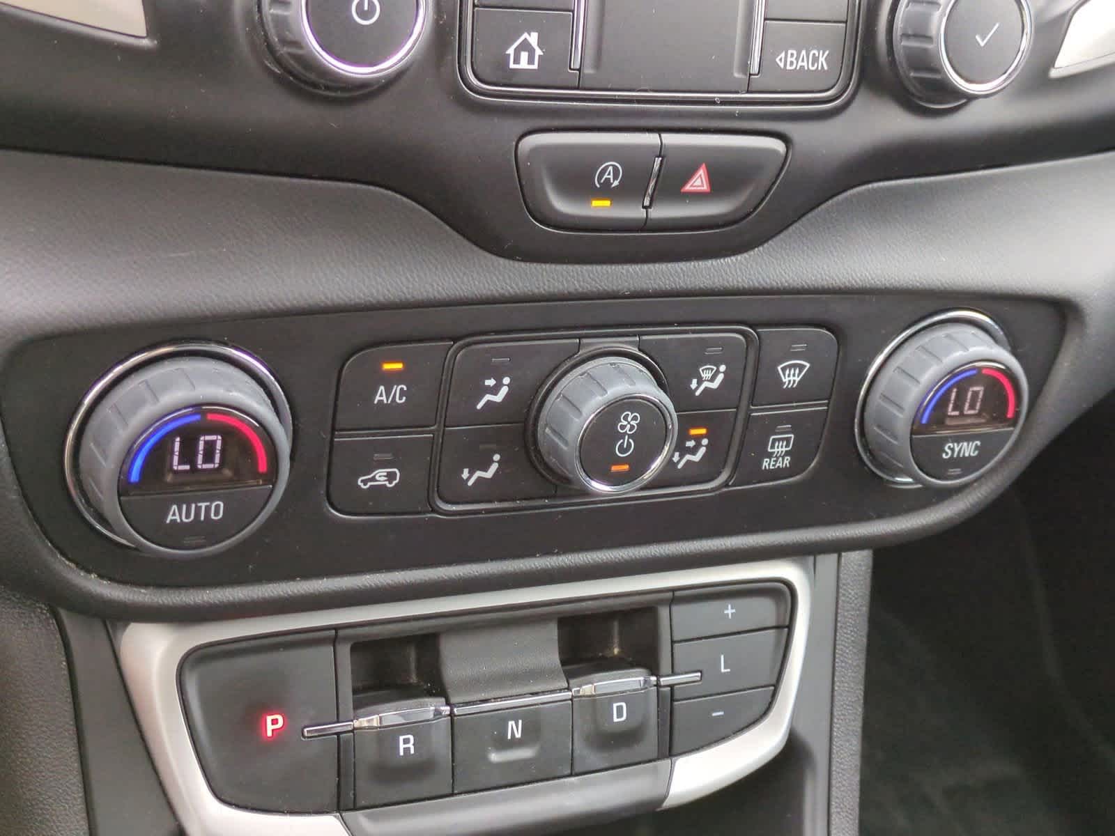 Thumbnail: 2023 GMC Terrain - 28