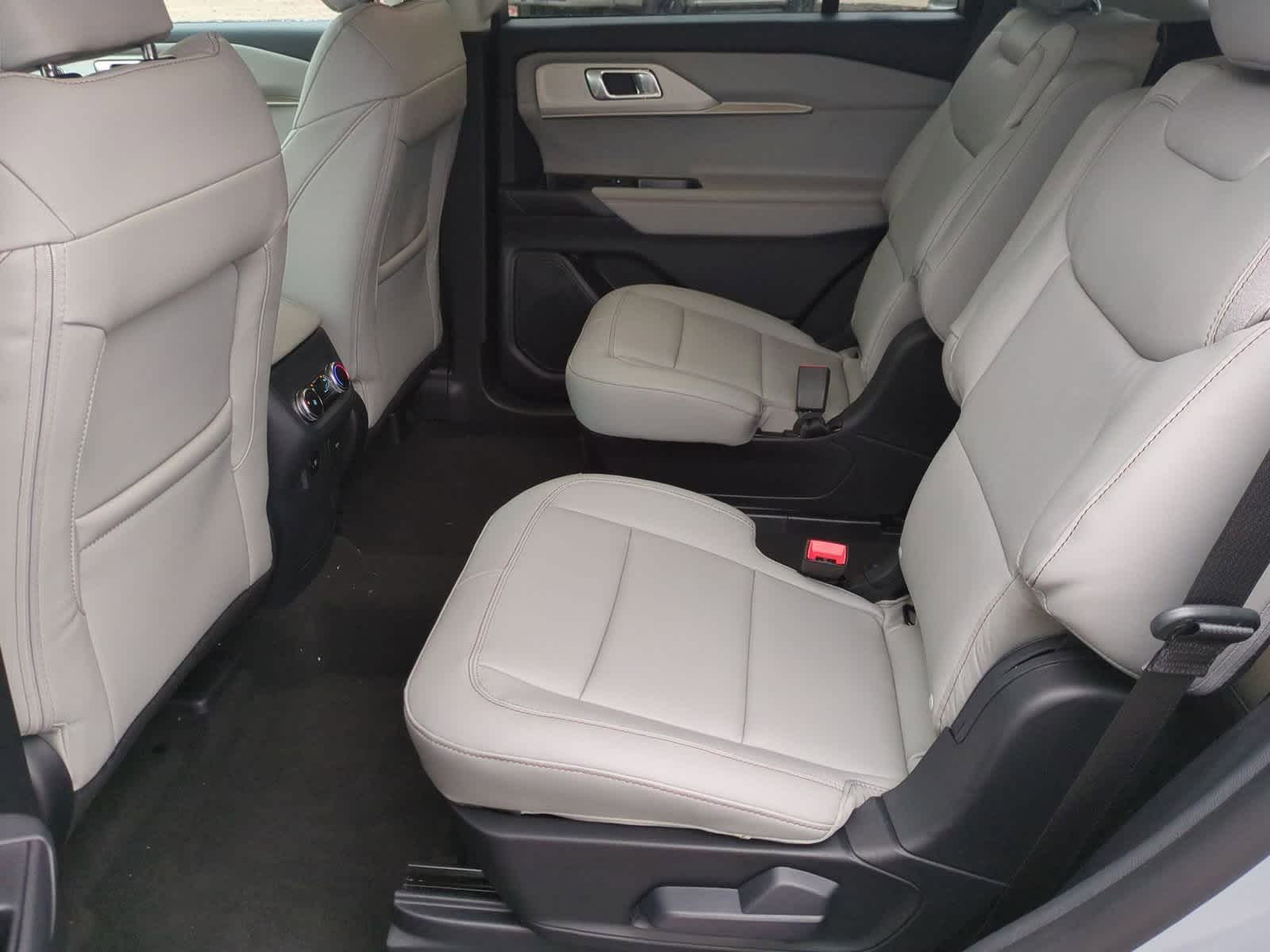 Thumbnail: 2026 Ford Explorer - 19