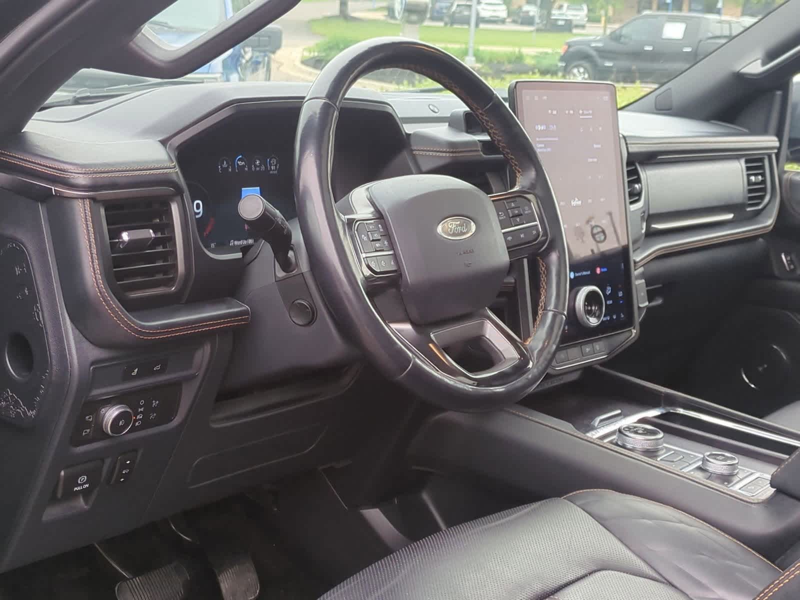 2022 Ford Expedition MAX Platinum 10