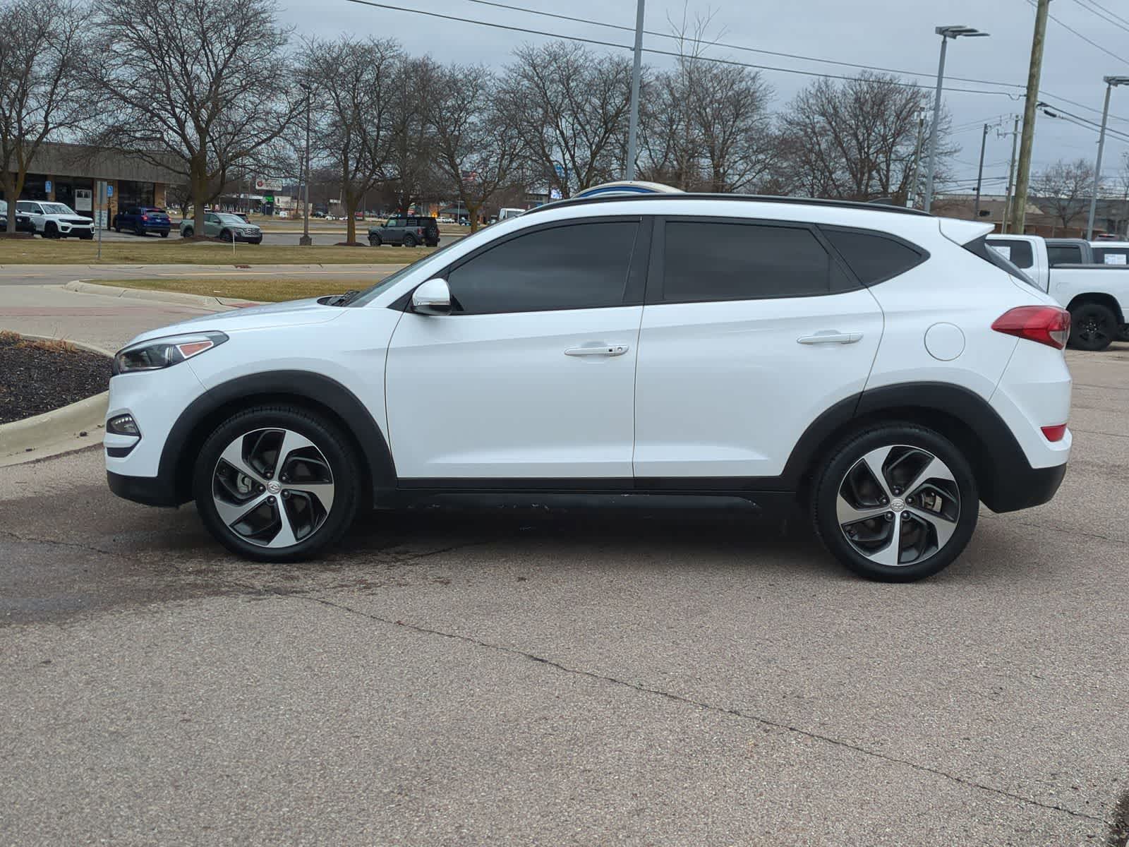 Thumbnail: 2018 Hyundai Tucson - 4