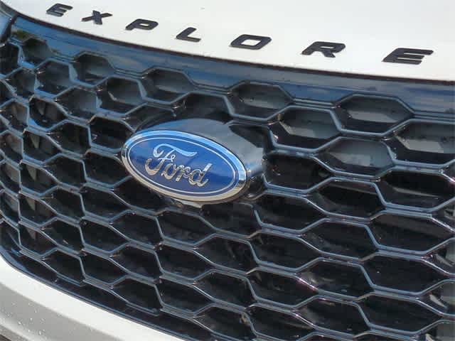 2025 Ford Explorer ST-Line 12