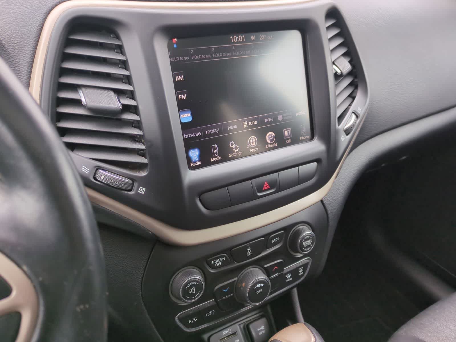 Thumbnail: 2014 Jeep Cherokee - 29