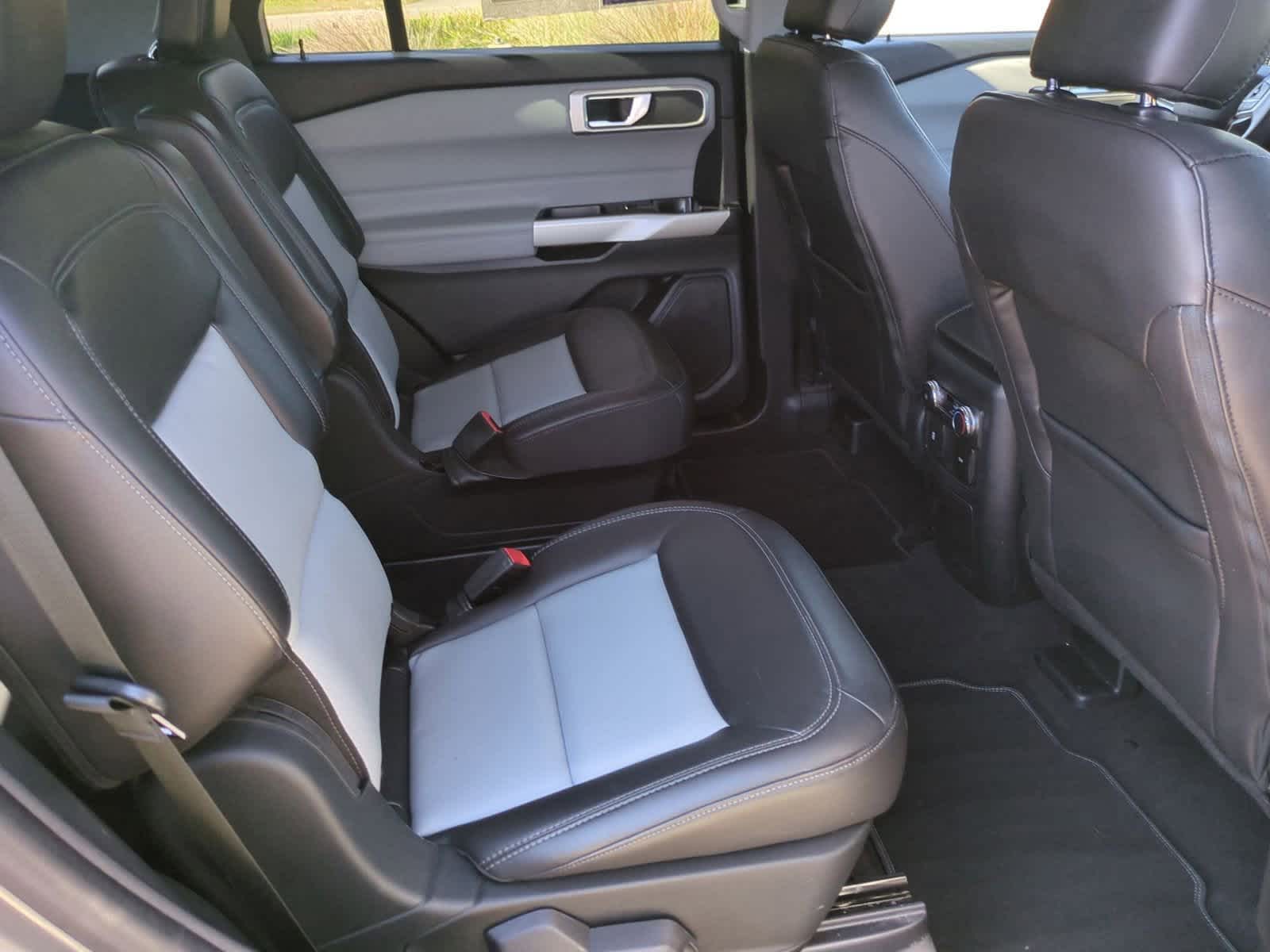 Thumbnail: 2022 Ford Explorer - 20