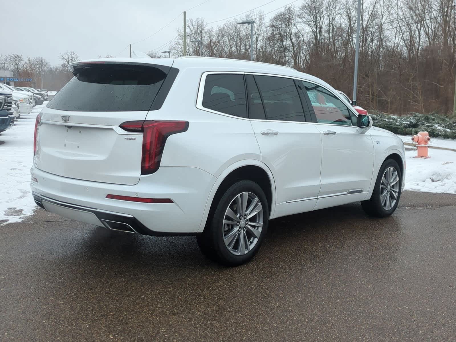 Thumbnail: 2024 Cadillac XT6 - 8