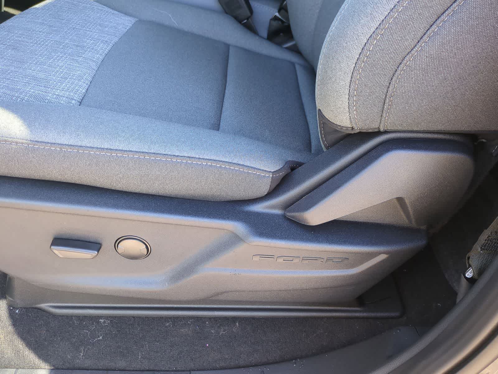 Thumbnail: 2025 Ford Econoline - 17