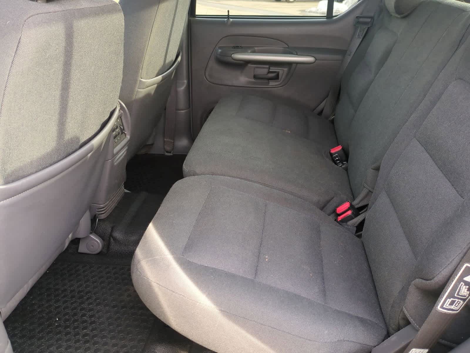 Thumbnail: 2001 Ford Explorer Sport Trac - 19