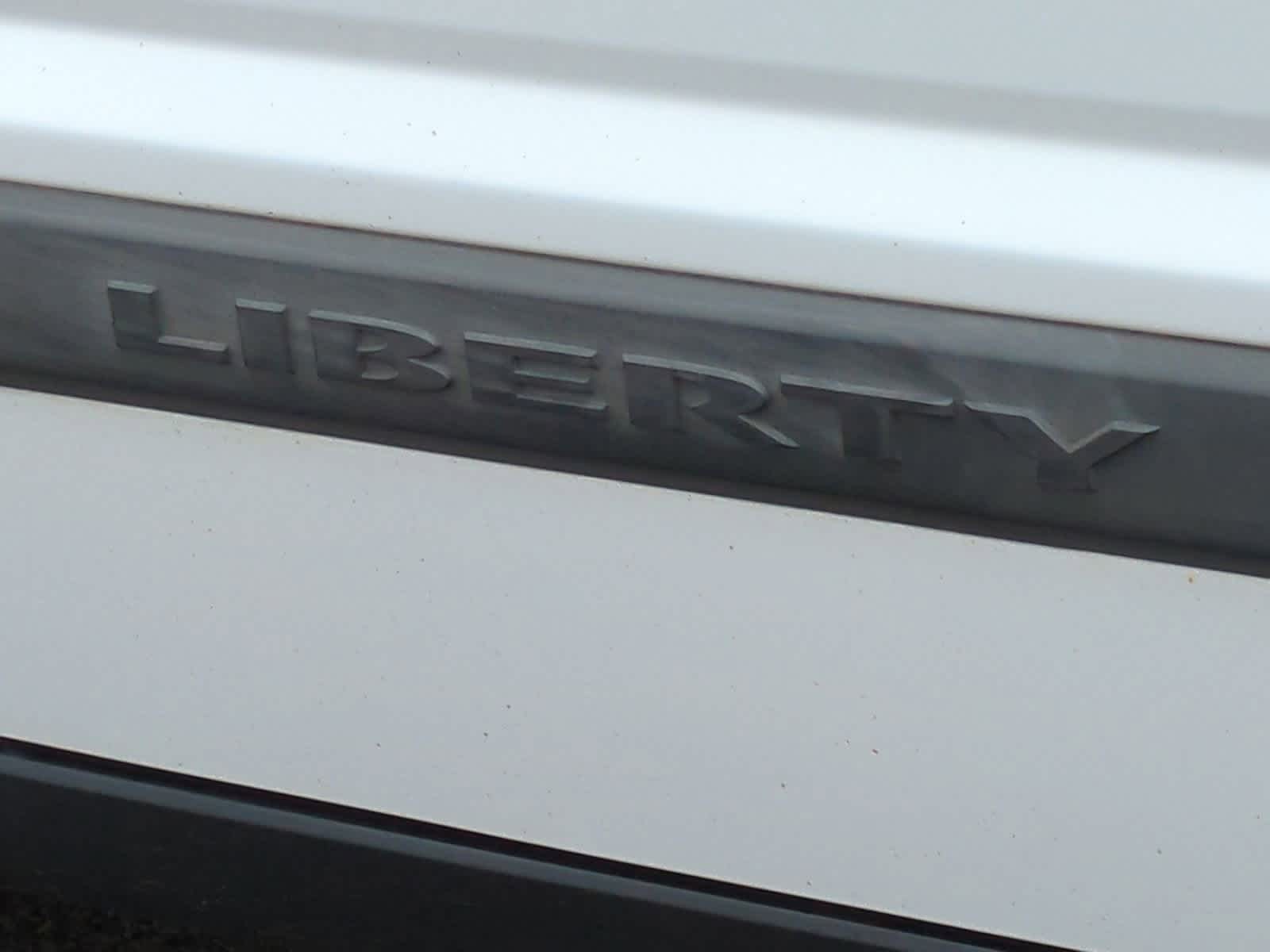 2012 Jeep Liberty Sport 13