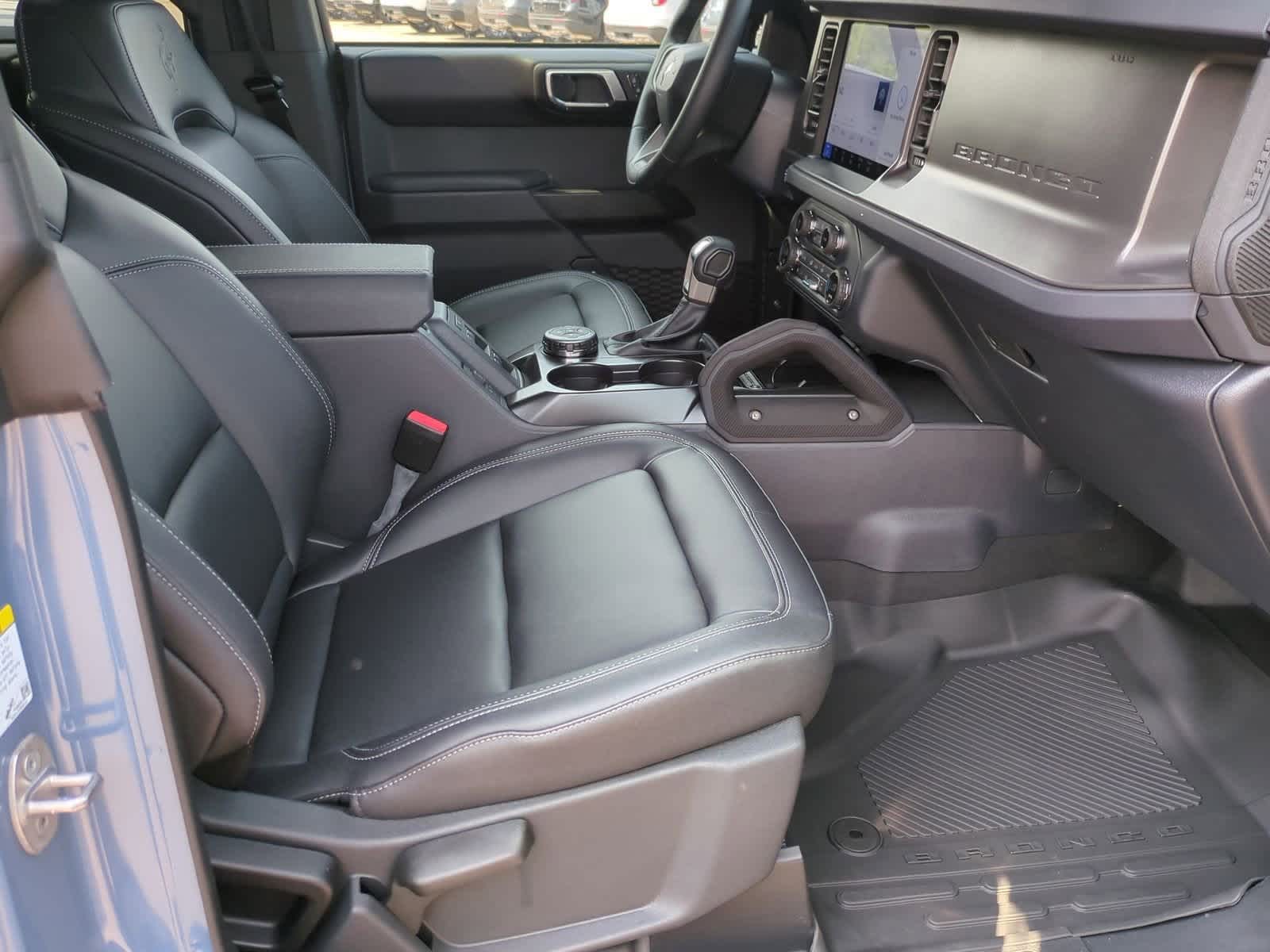 Thumbnail: 2025 Ford Bronco - 21