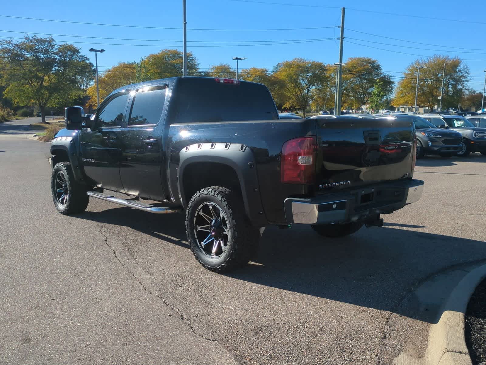 Thumbnail: 2011 Chevrolet Silverado 1500 - 6