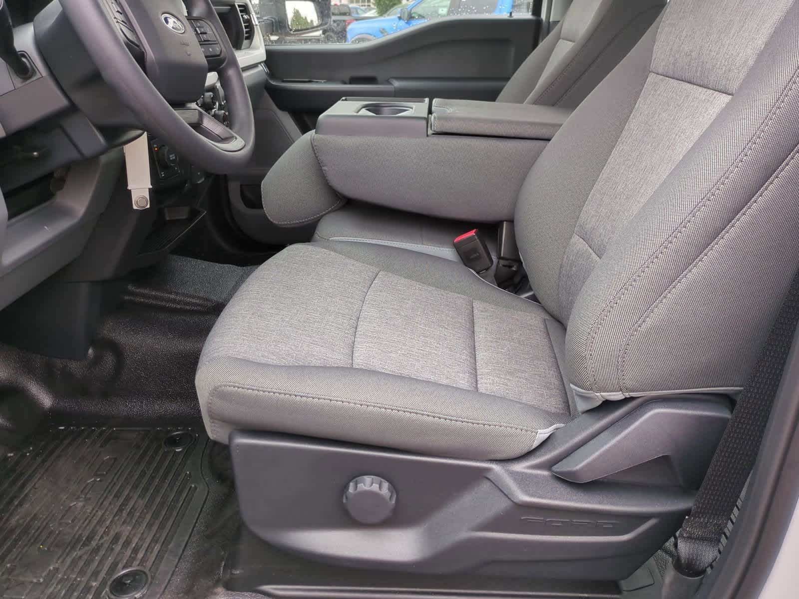 Thumbnail: 2026 Ford Econoline - 16