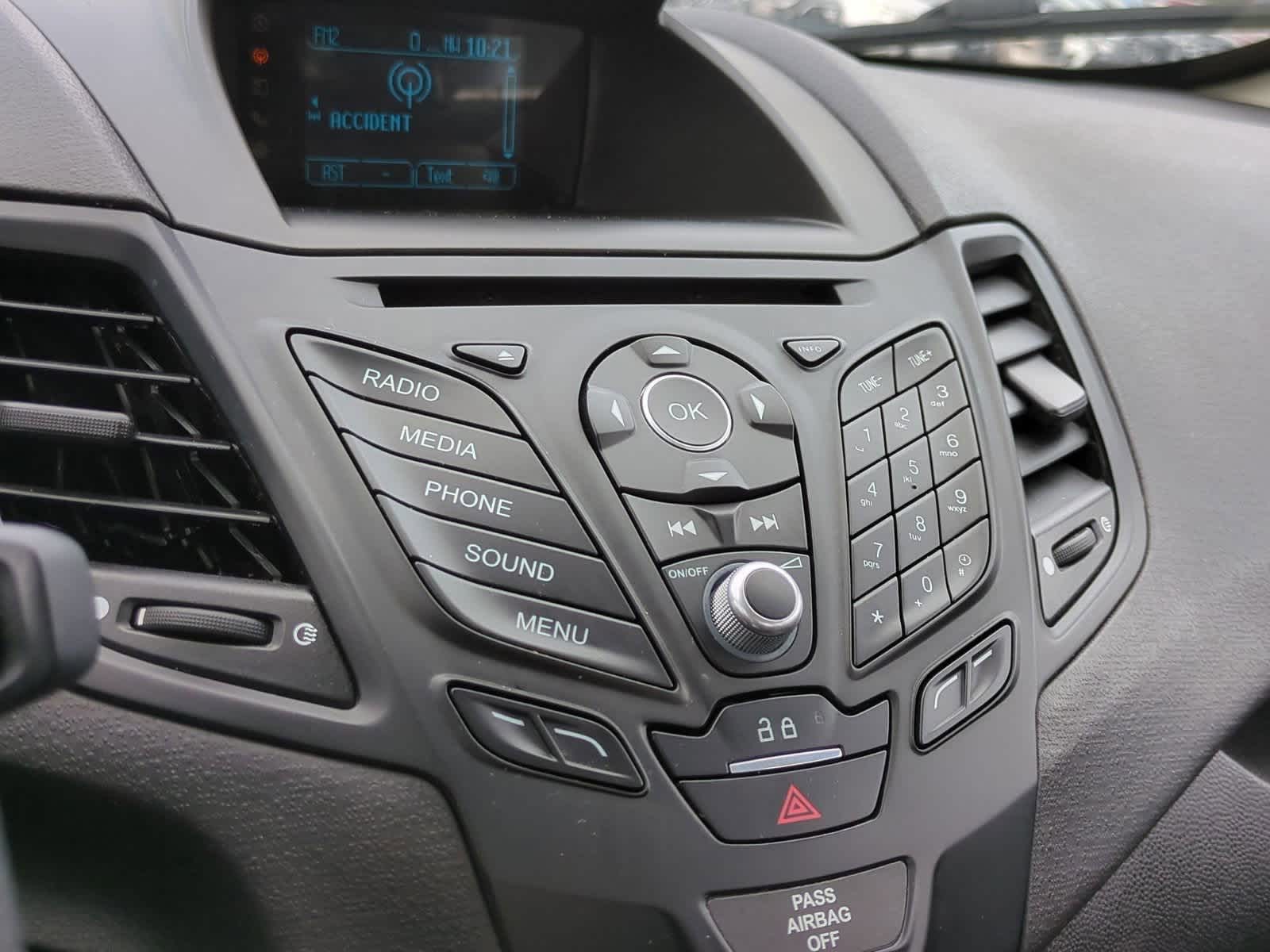 Thumbnail: 2016 Ford Fiesta - 28
