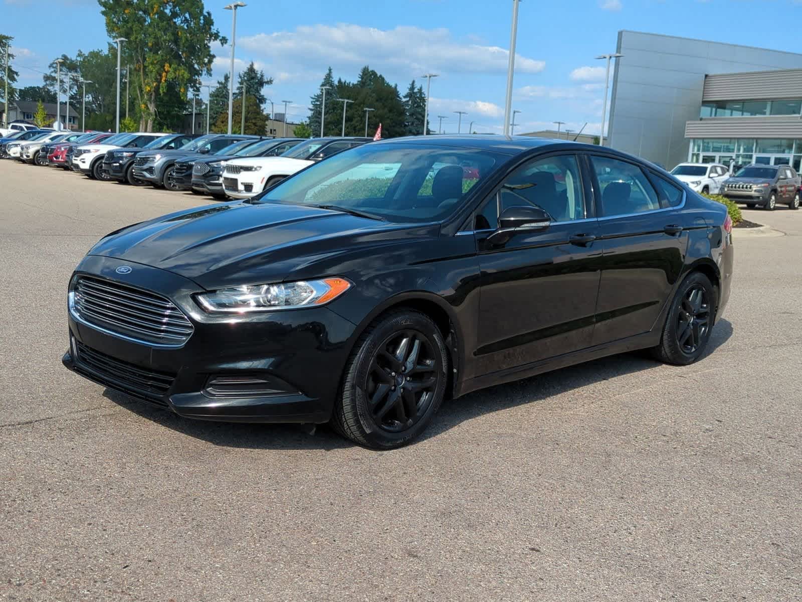 Thumbnail: 2014 Ford Fusion - 4