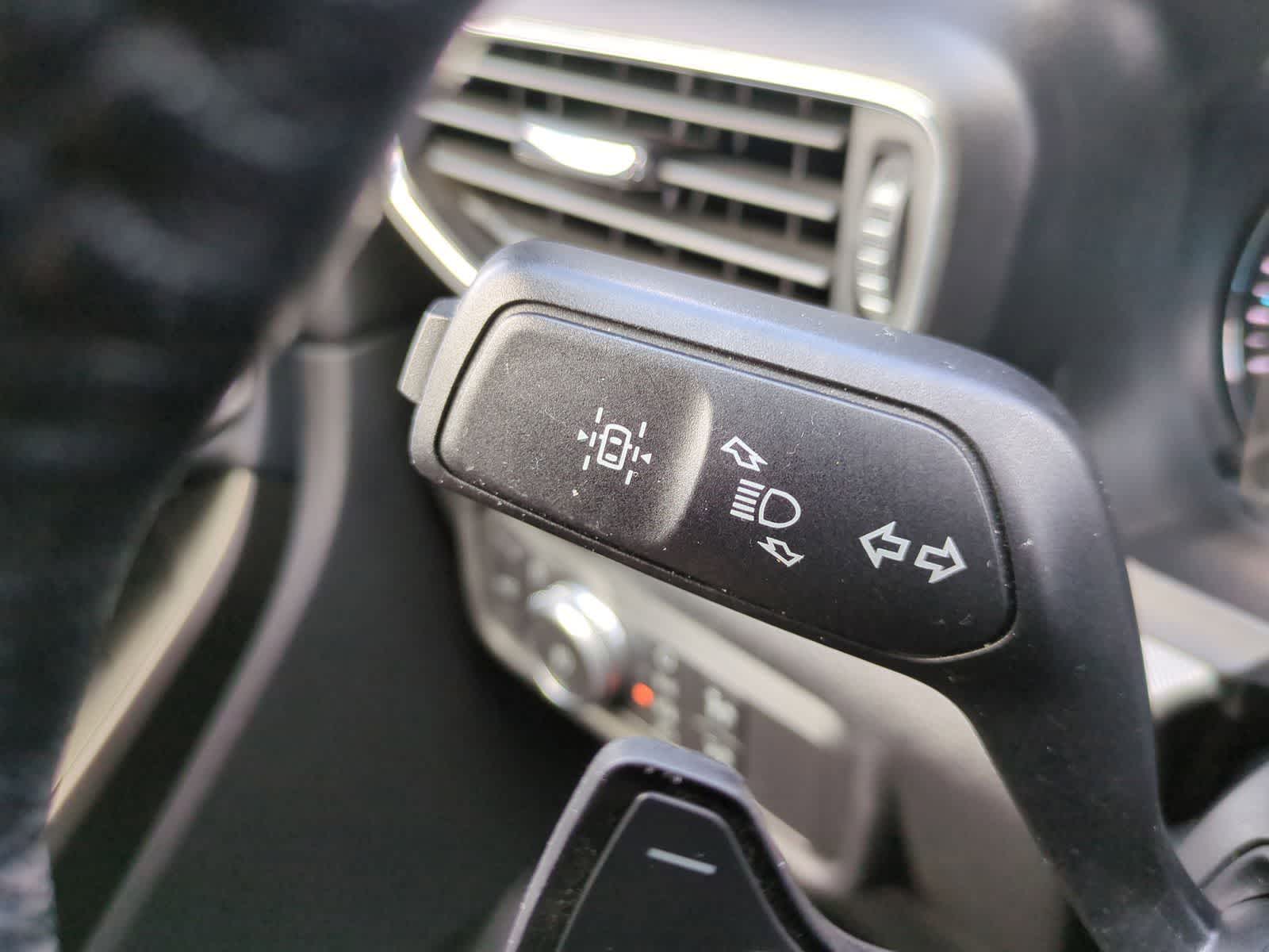 Thumbnail: 2020 Ford Explorer - 28