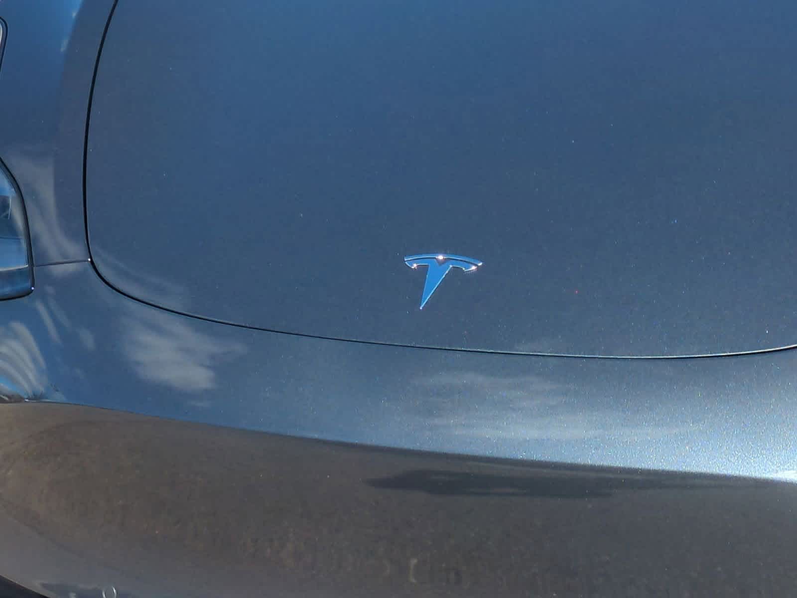 Thumbnail: 2022 Tesla Model 3 - 12
