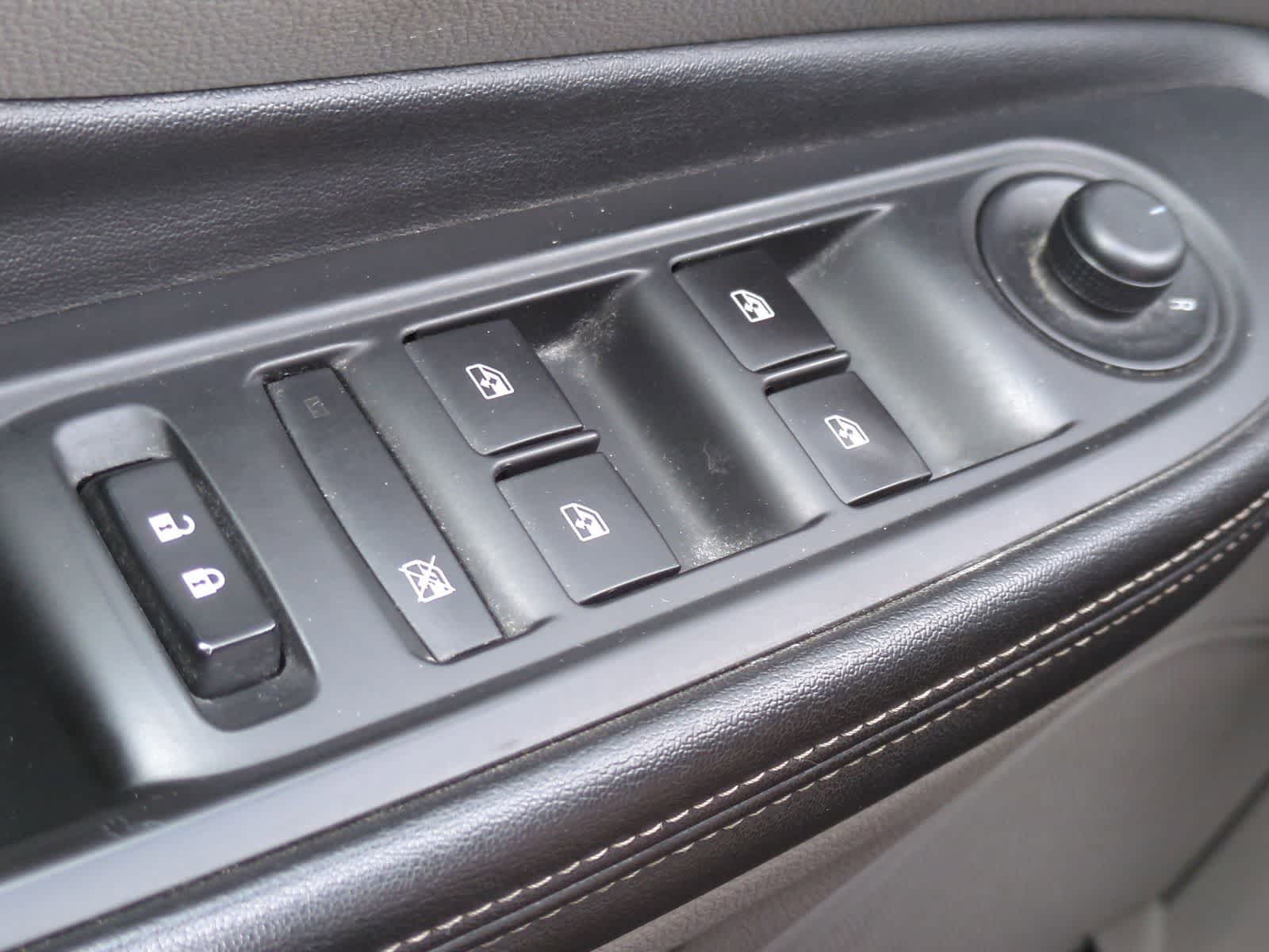 Thumbnail: 2015 Buick Encore - 32
