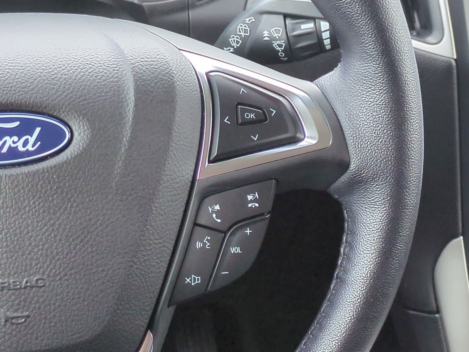 Thumbnail: 2023 Ford Edge - 26