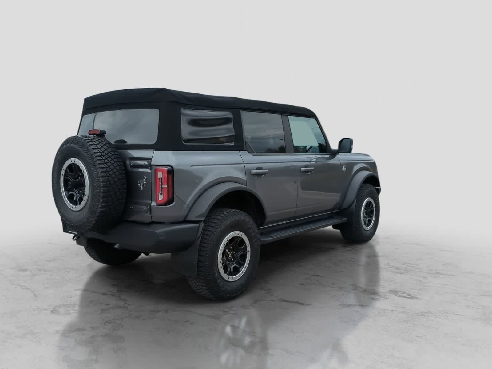 Thumbnail: 2022 Ford Bronco - 7