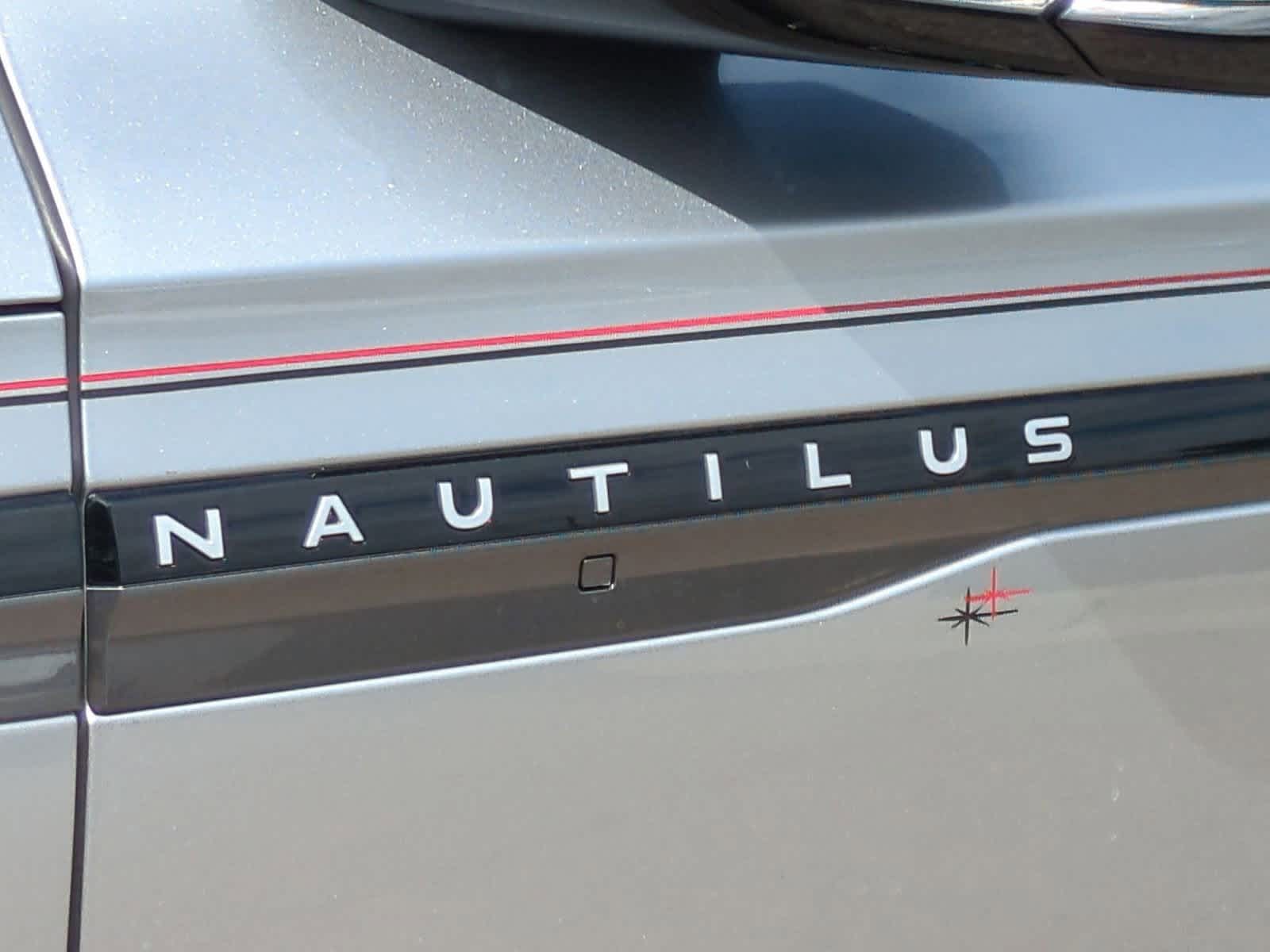 Thumbnail: 2024 Lincoln Nautilus - 13