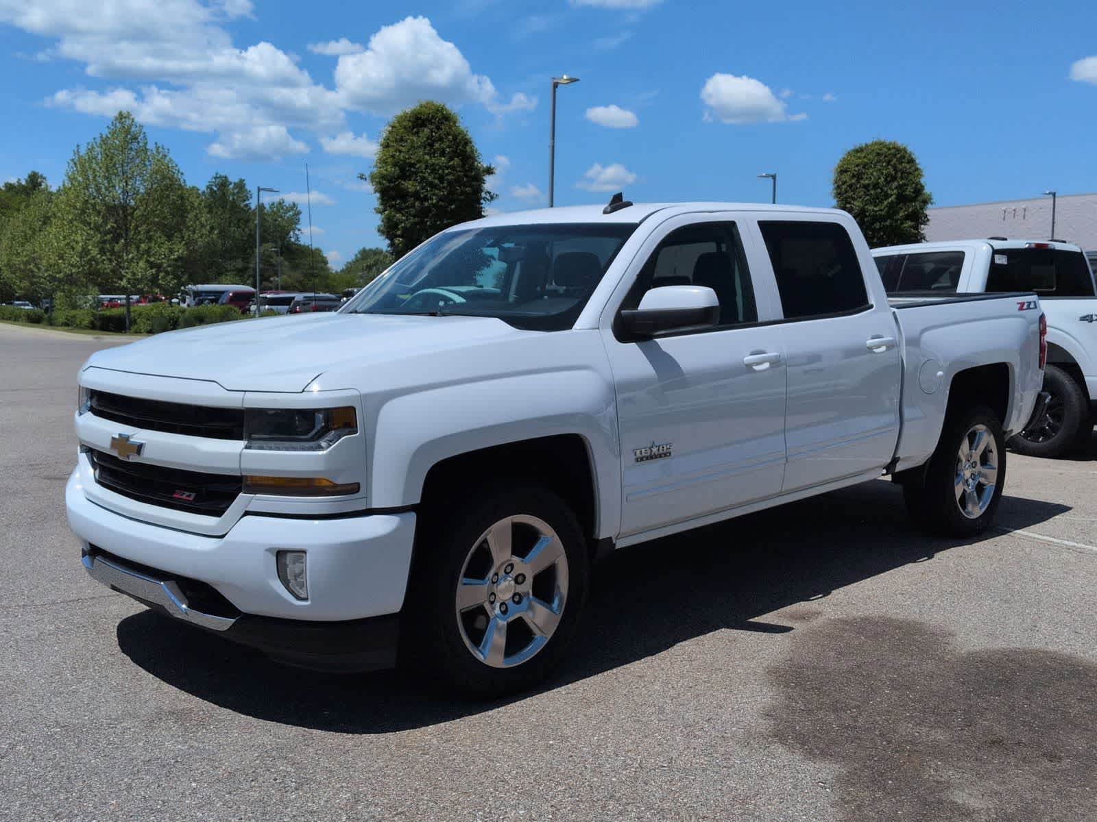 Thumbnail: 2018 Chevrolet Silverado 1500 - 4