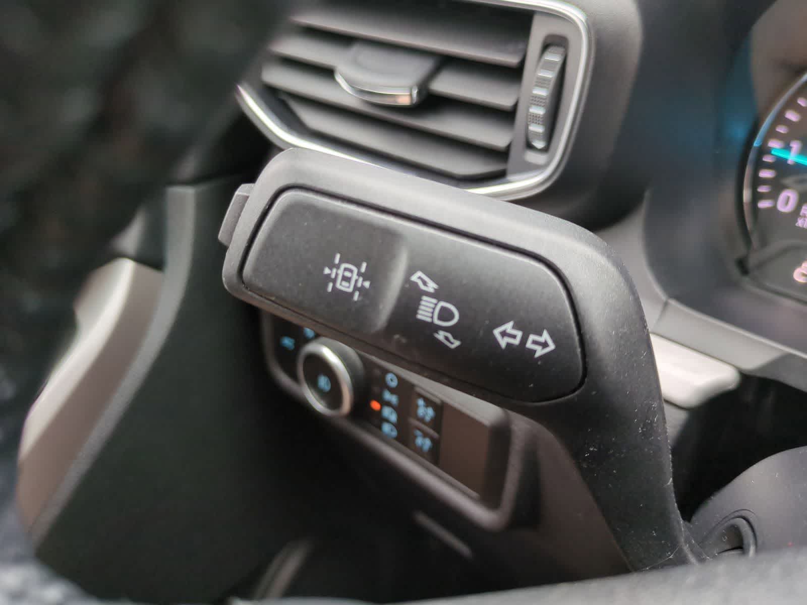 Thumbnail: 2023 Ford Explorer - 26