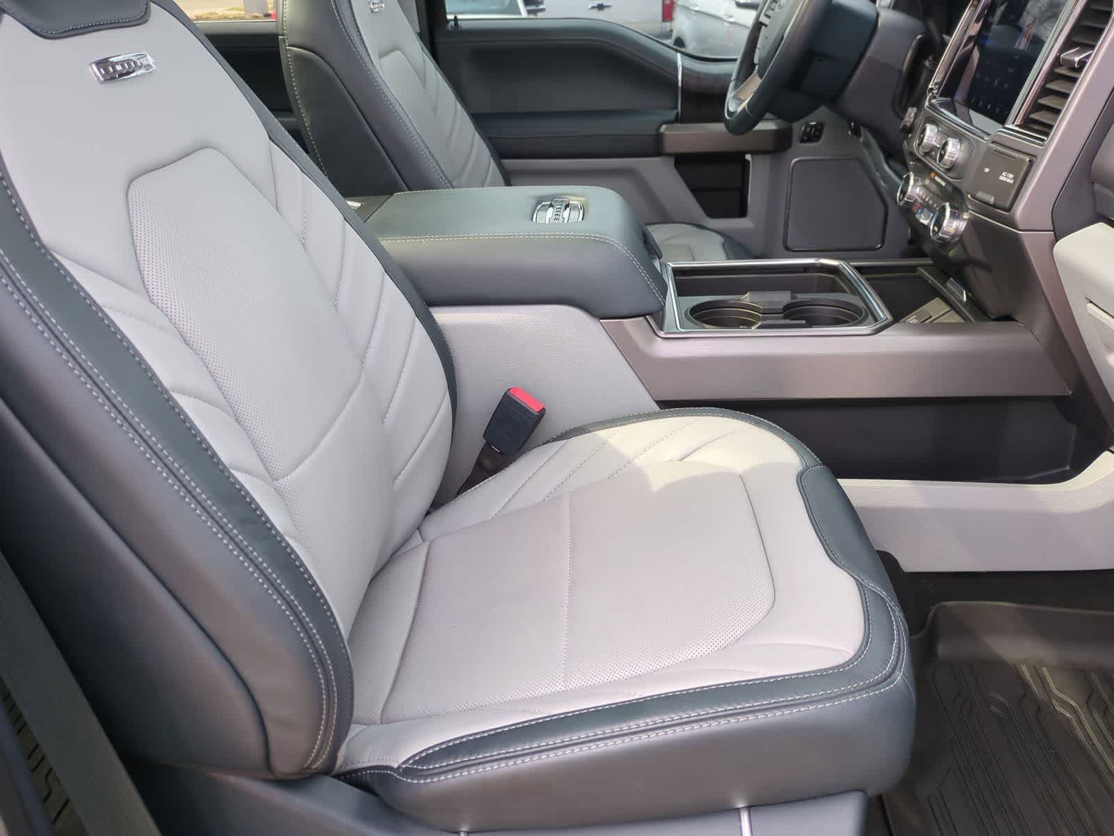 Thumbnail: 2022 Ford Econoline - 23