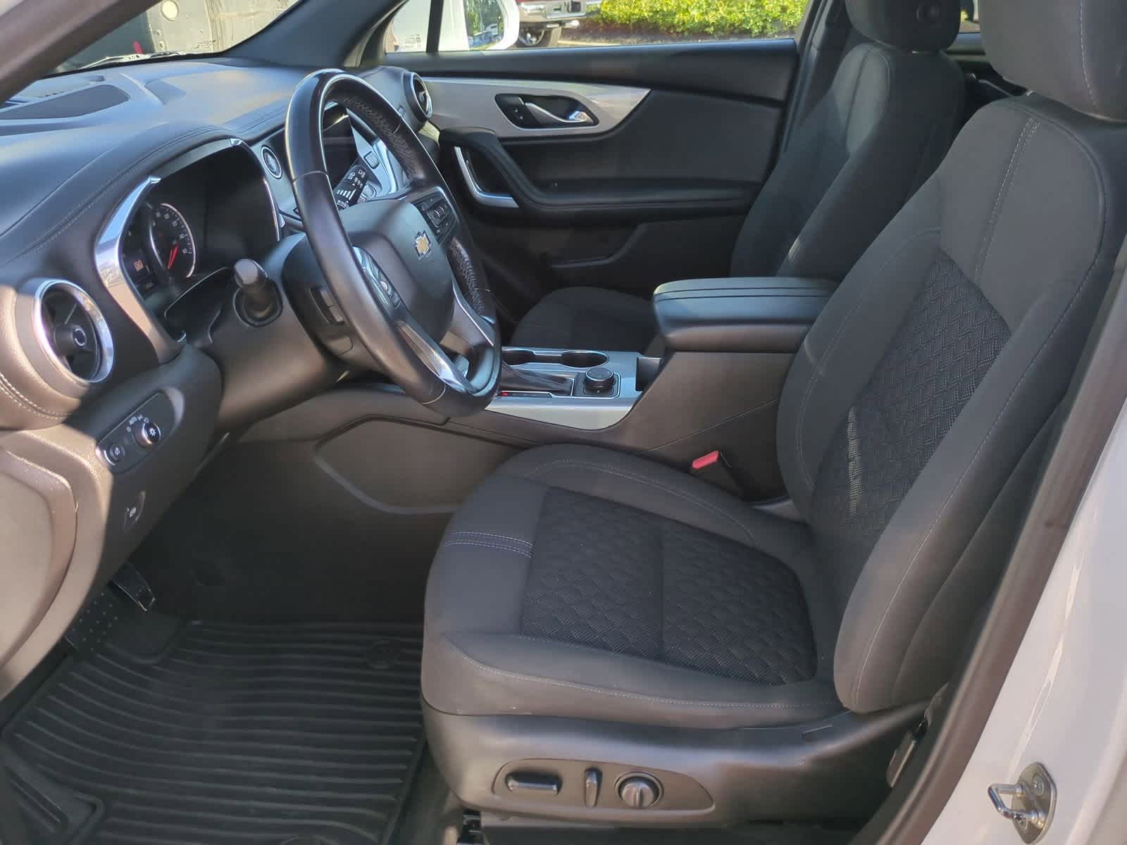 Thumbnail: 2020 Chevrolet Blazer - 16