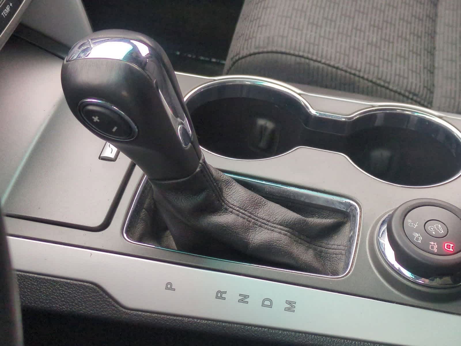 Thumbnail: 2015 Ford Explorer - 31