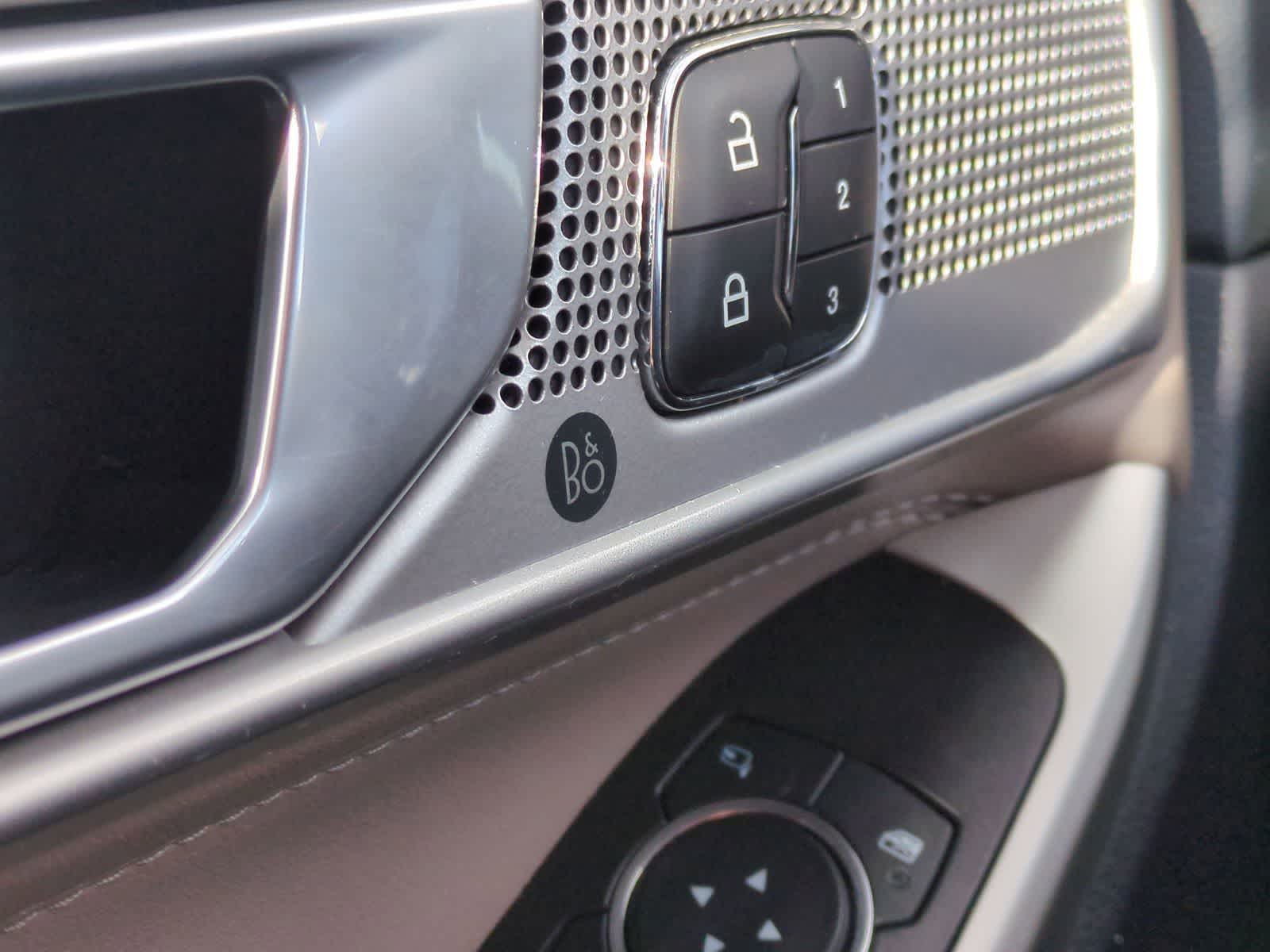 Thumbnail: 2023 Ford Explorer - 30