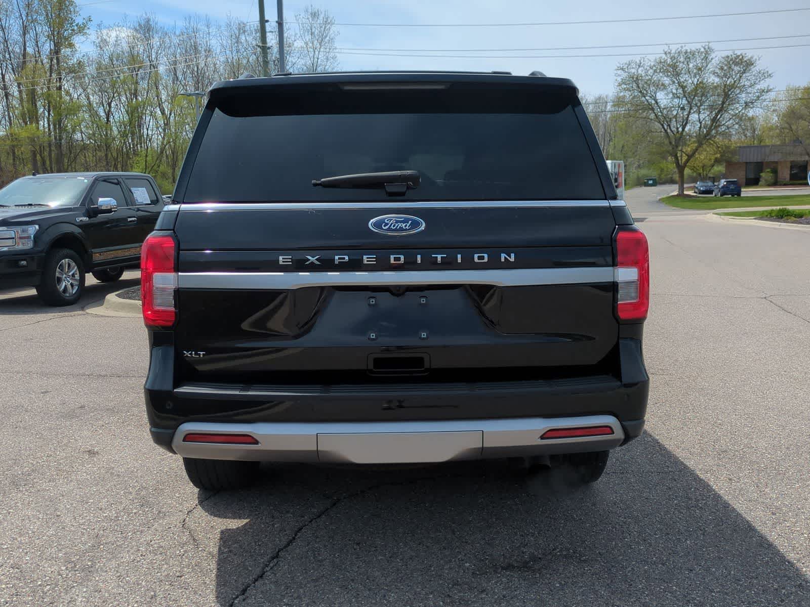 Thumbnail: 2022 Ford Expedition - 7