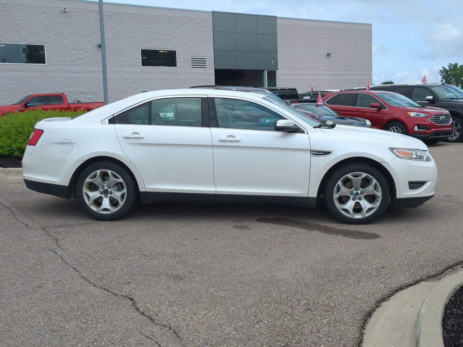 Thumbnail: 2012 Ford Taurus - 9