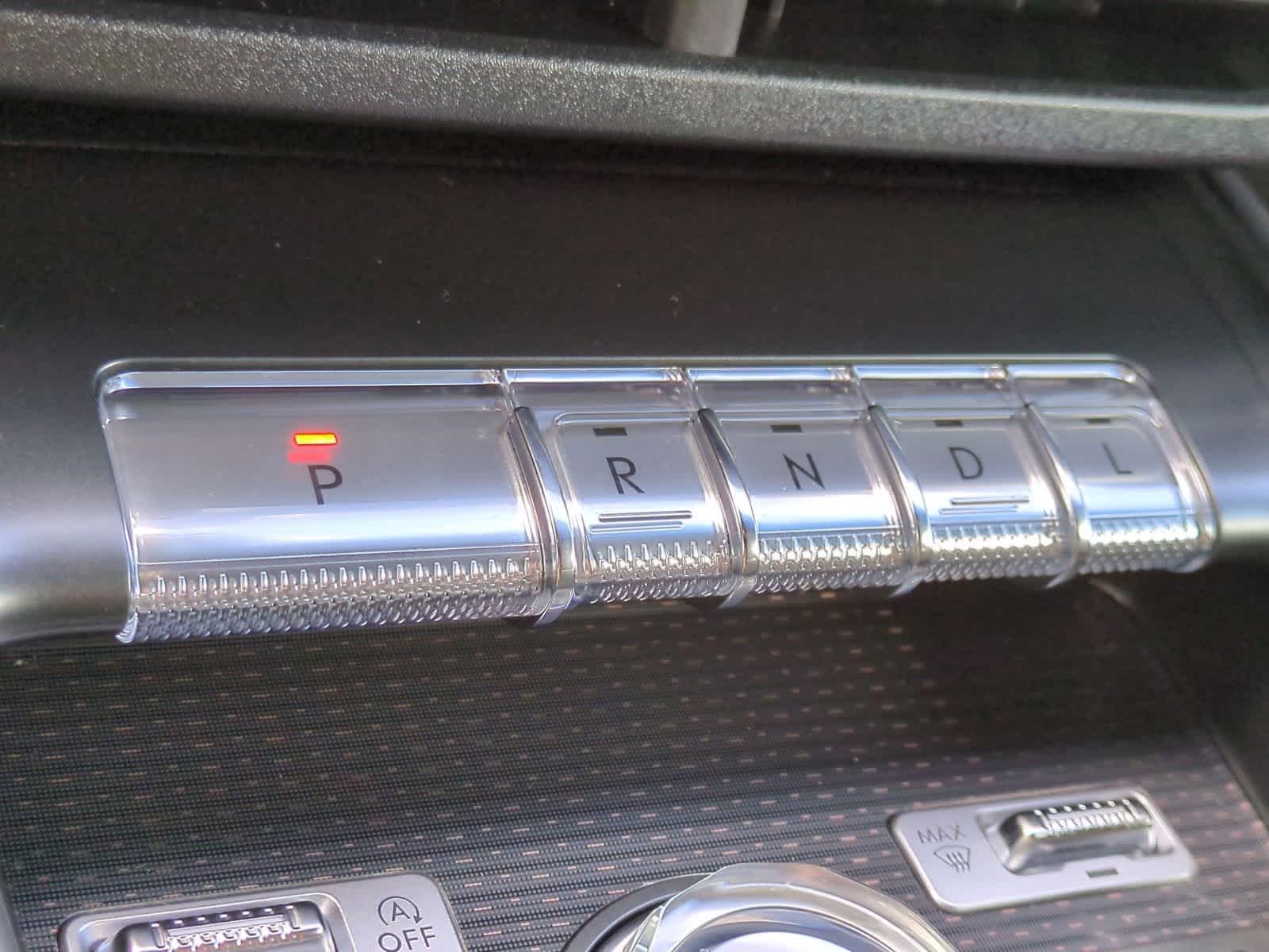 Thumbnail: 2024 Lincoln Nautilus - 34