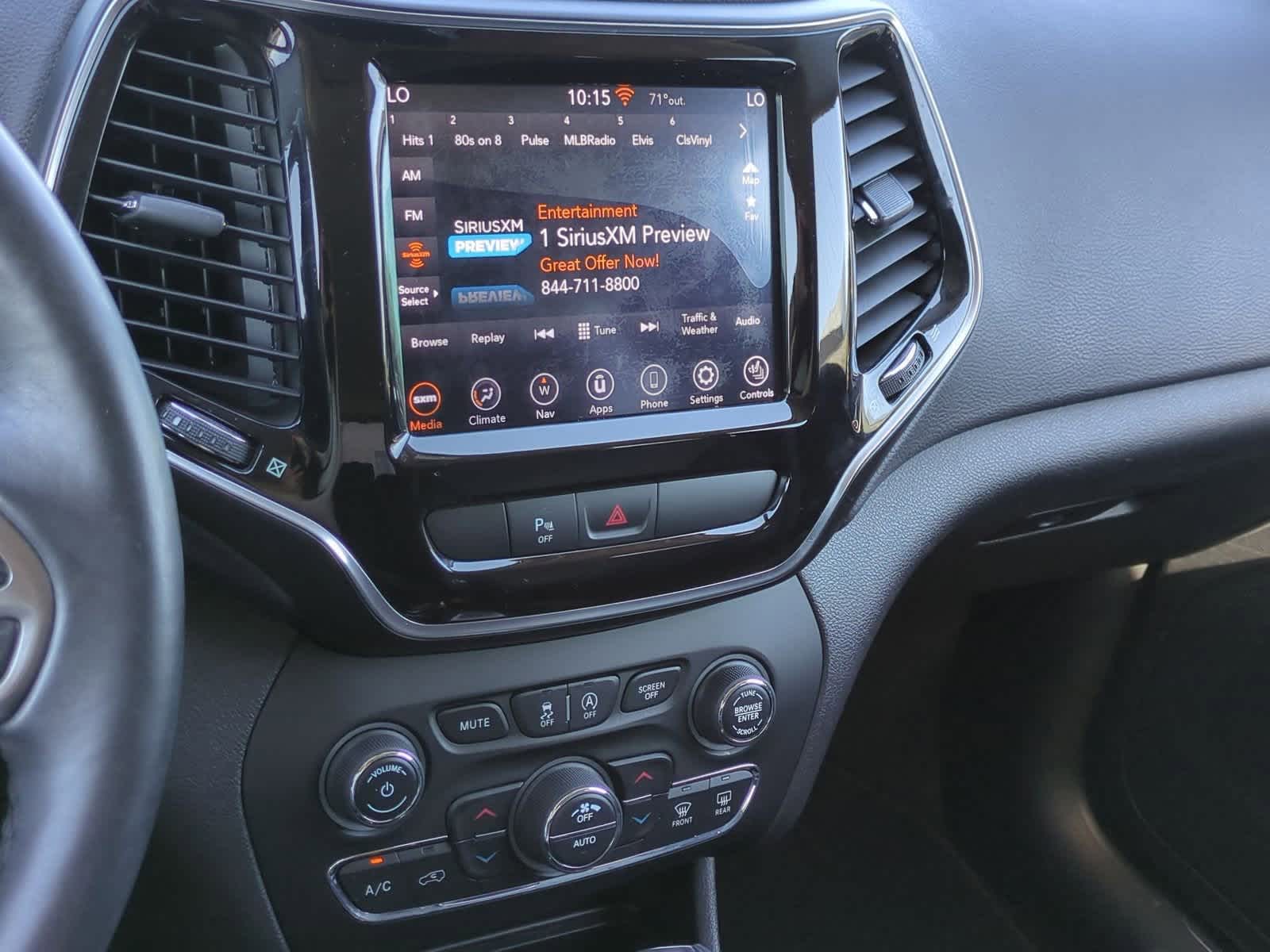 Thumbnail: 2019 Jeep Cherokee - 27