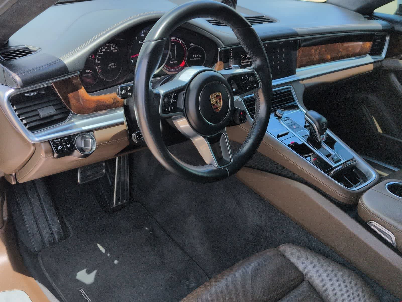Thumbnail: 2018 Porsche Panamera - 10