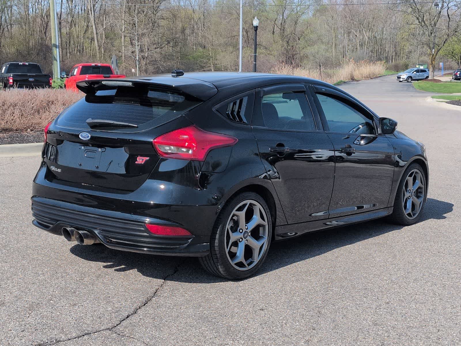 Thumbnail: 2018 Ford Focus - 8