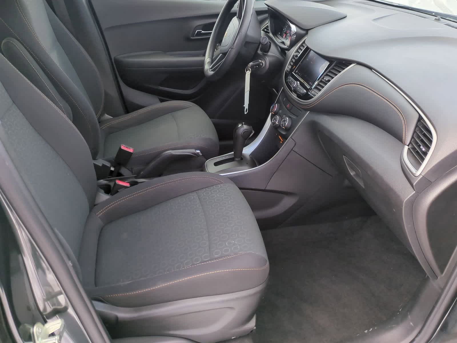 Thumbnail: 2020 Chevrolet Trax - 21