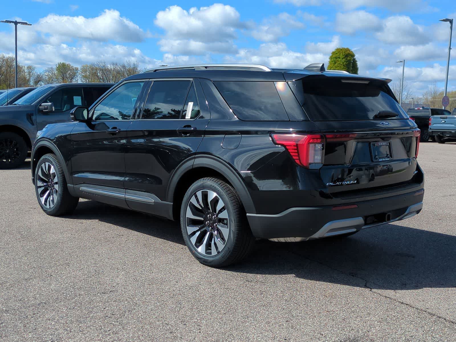 Thumbnail: 2026 Ford Explorer - 6