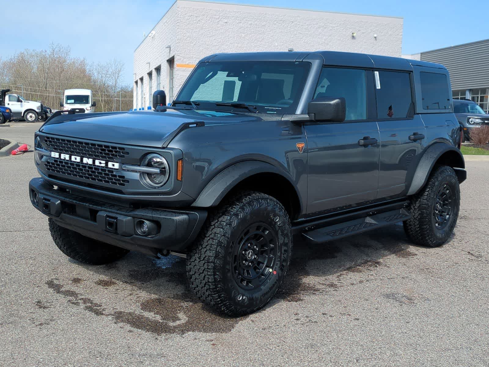 Thumbnail: 2026 Ford Bronco - 4