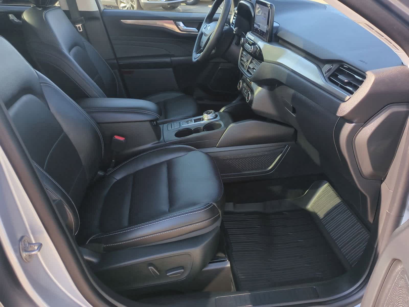 Thumbnail: 2022 Ford Escape - 23