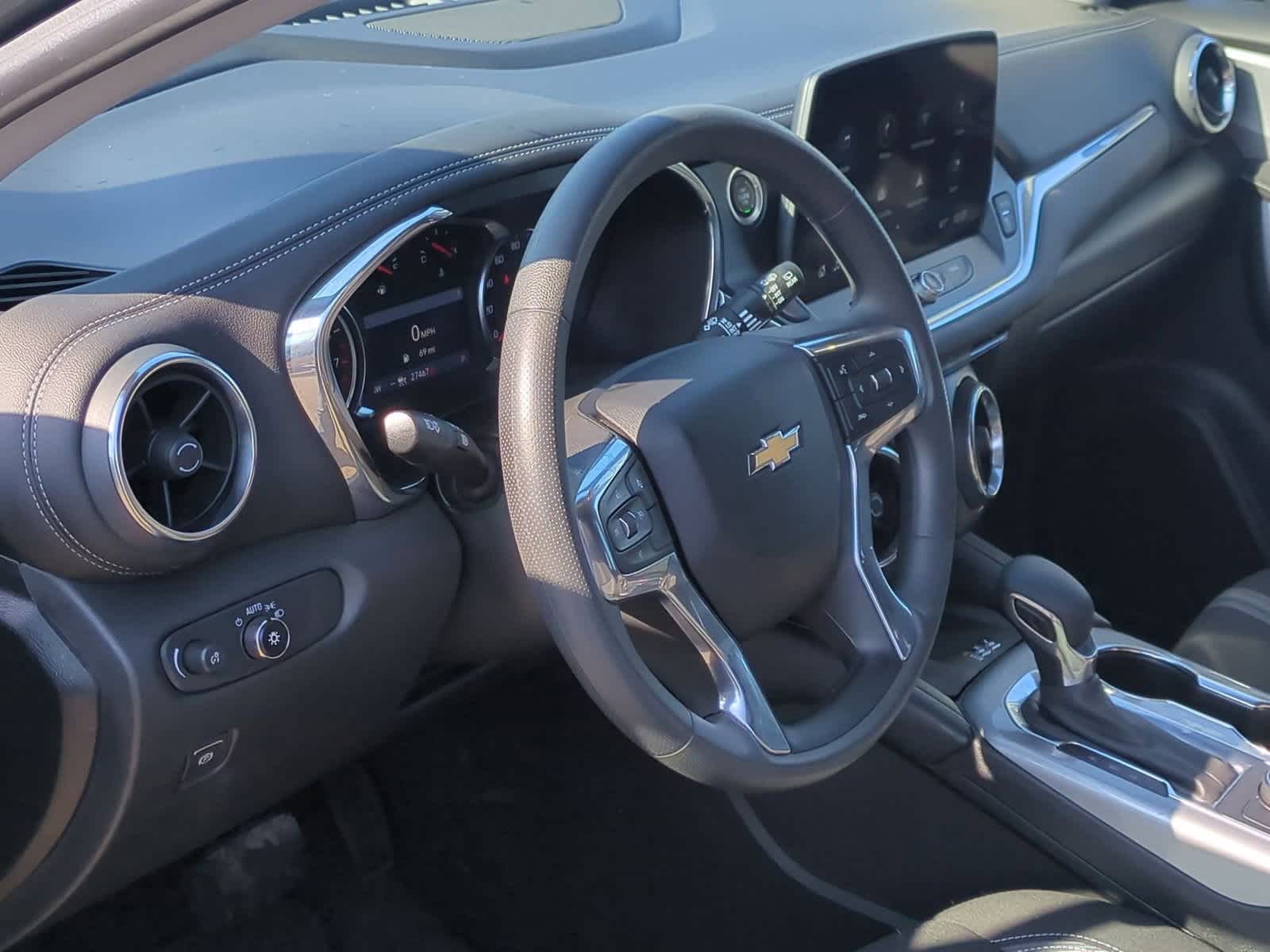 Thumbnail: 2023 Chevrolet Blazer - 10