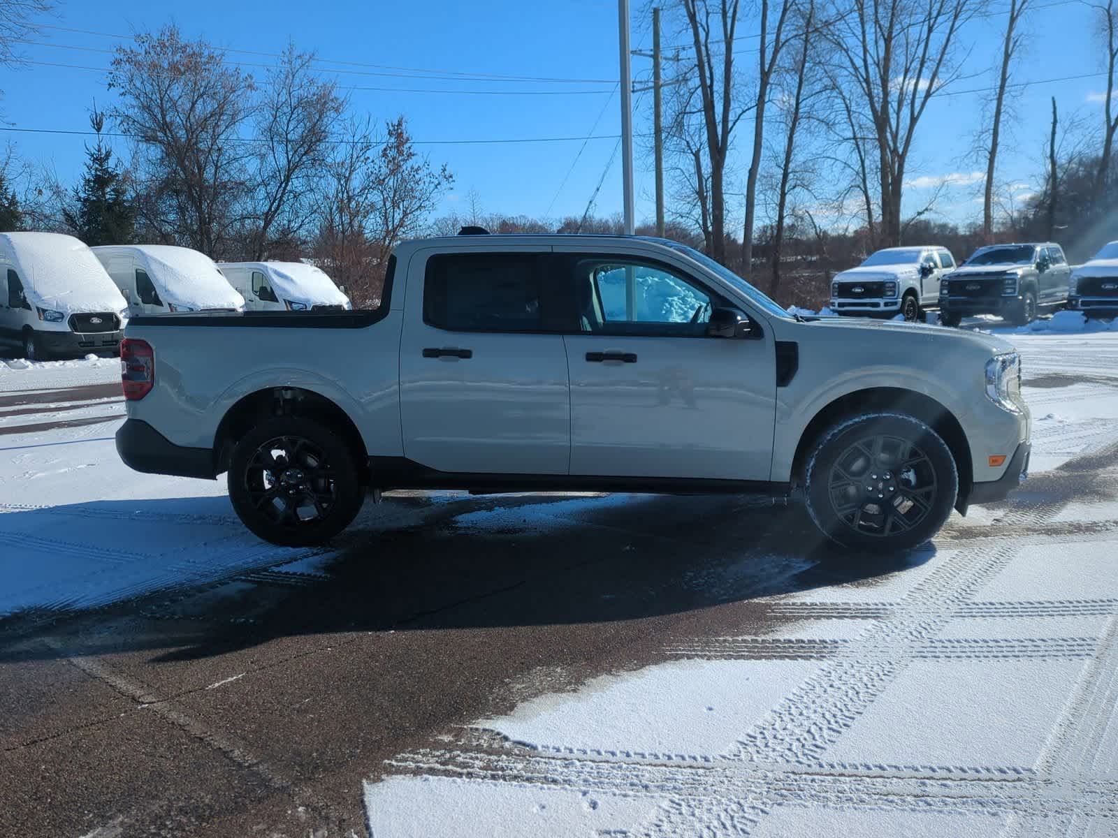 Thumbnail: 2025 Ford Maverick - 9