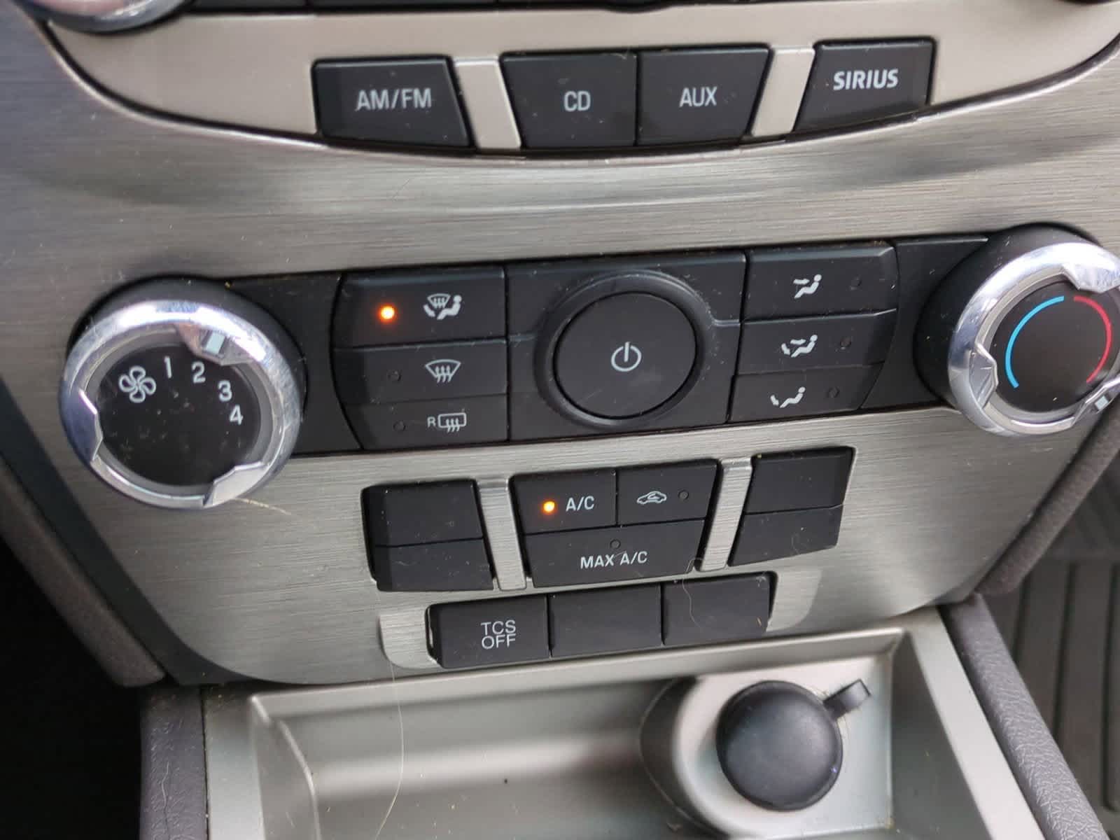 Thumbnail: 2012 Ford Fusion - 25