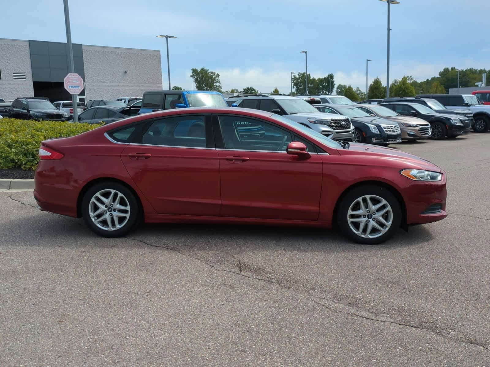 Thumbnail: 2013 Ford Fusion - 9