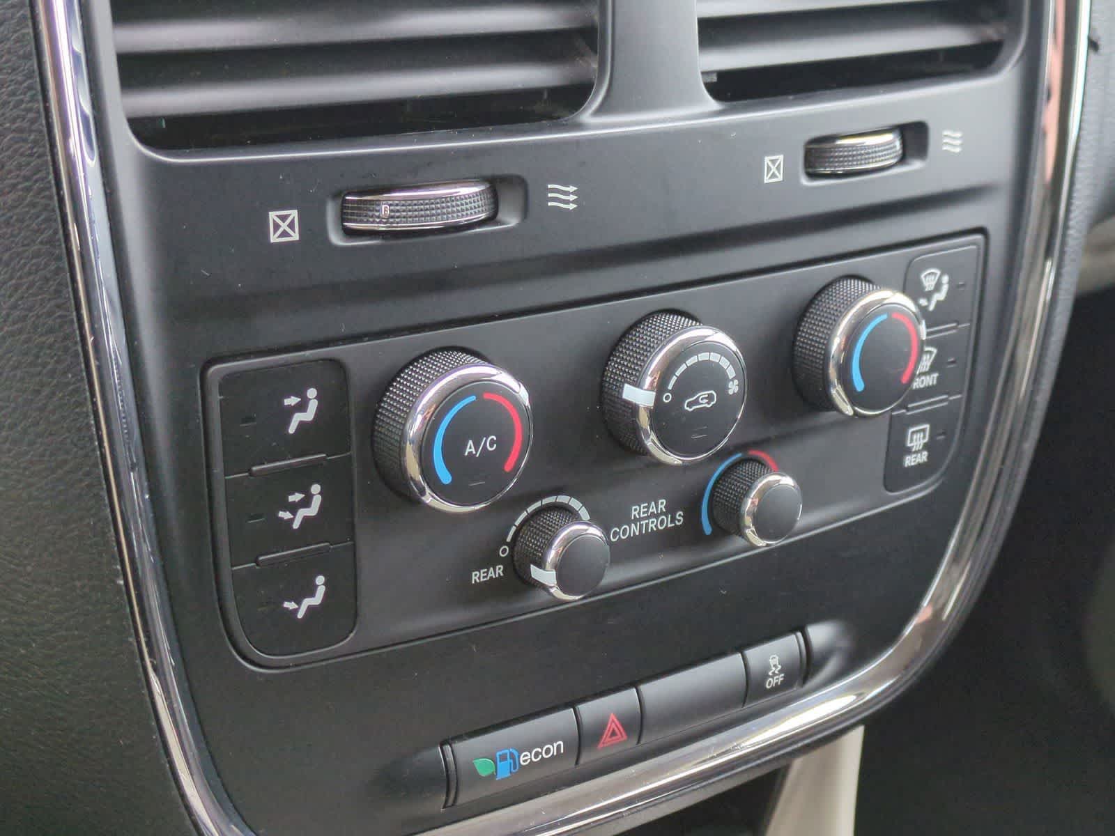 Thumbnail: 2013 Dodge Grand Caravan - 28