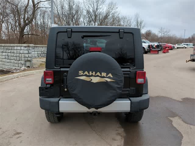 2013 Jeep Wrangler Unlimited Sahara 4