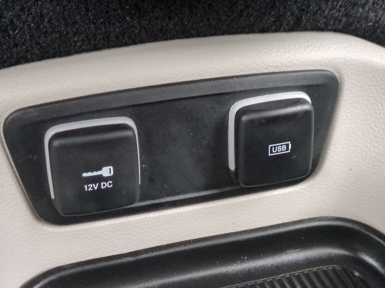 Thumbnail: 2020 Chrysler Pacifica - 34