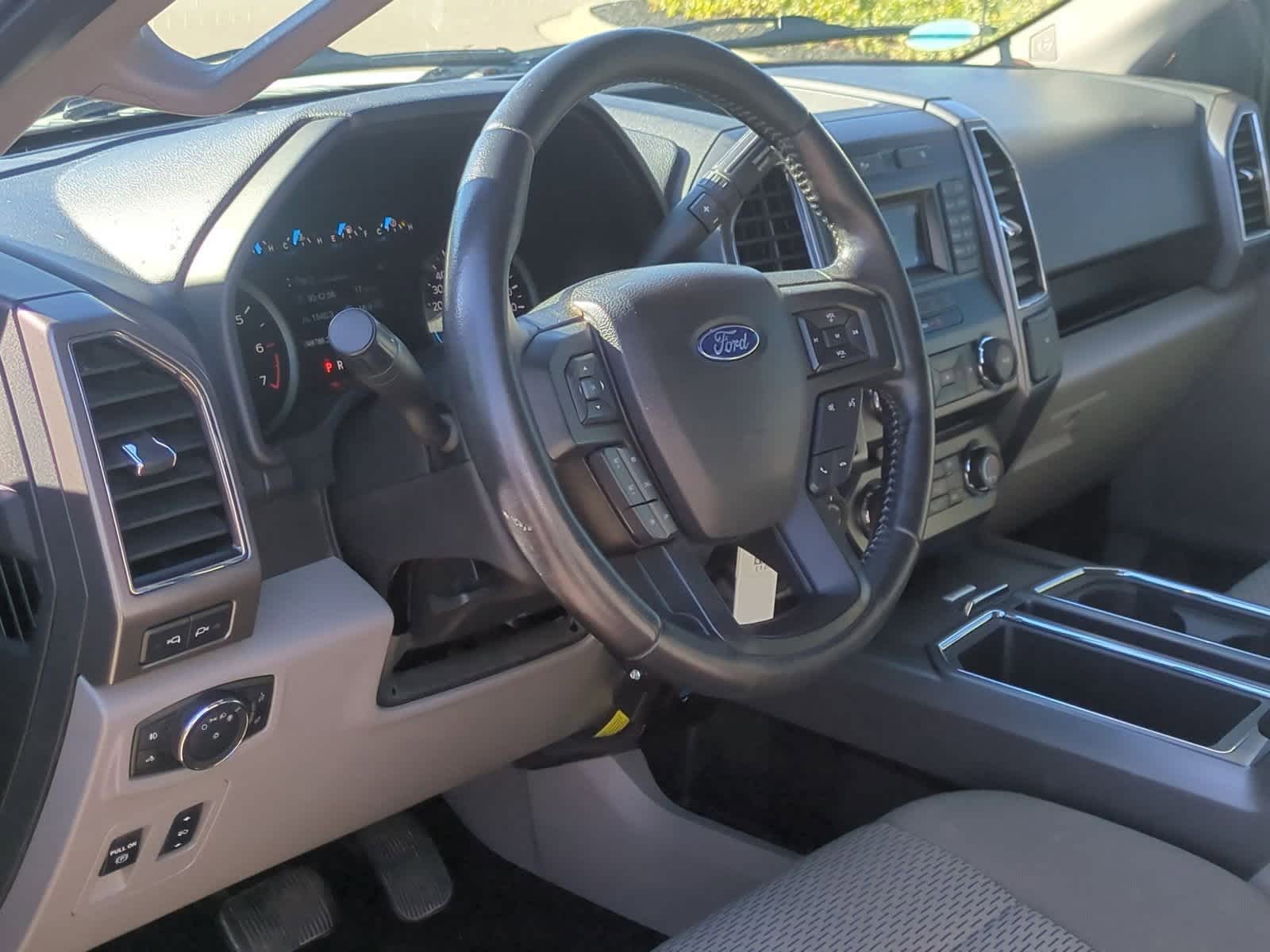 Thumbnail: 2017 Ford F-150 - 10