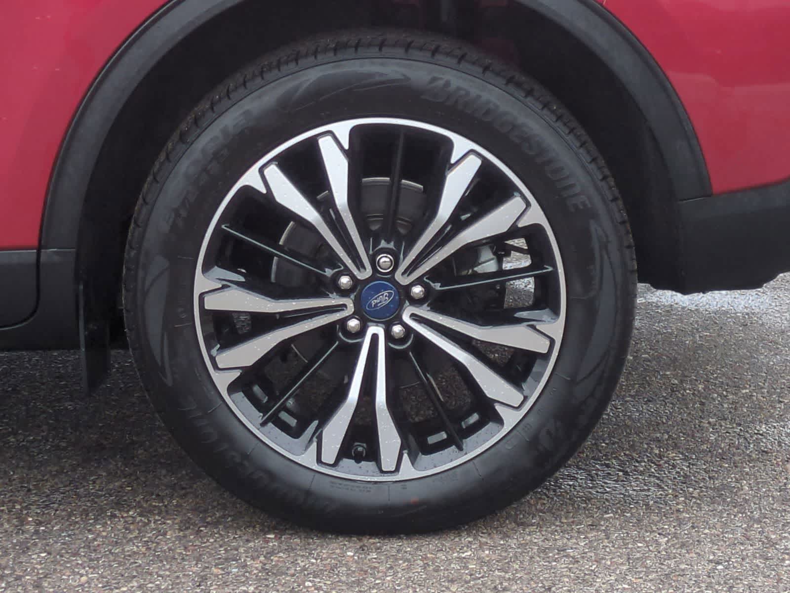 Thumbnail: 2022 Ford Escape - 14