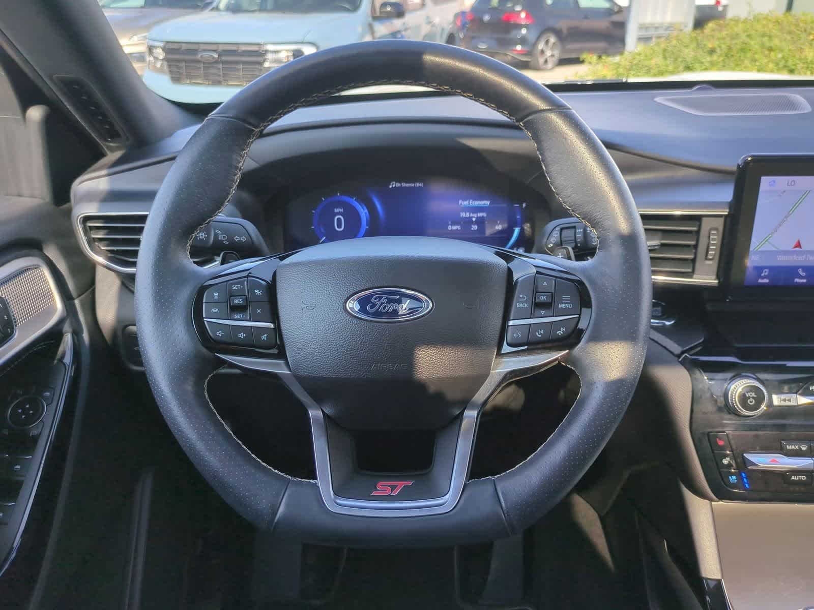 Thumbnail: 2022 Ford Explorer - 24